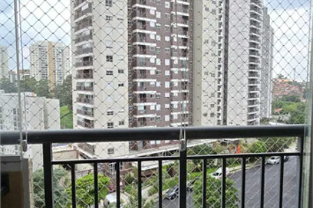 Apartamento à venda com 2 quartos, sendo 1 suíte,  em Vila Andrade, São Paulo, SP