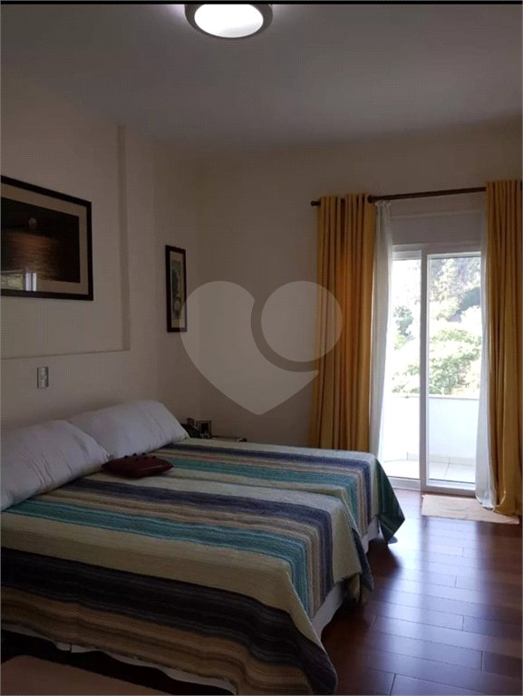 Casa à venda com 4 suítes no condomínio Monte Samkhya, Serra Negra - SP