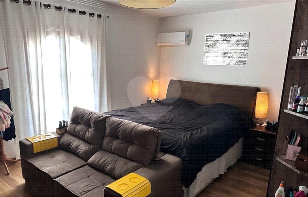 Casa à venda com 3 quartos, sendo 1 suíte,  no condomínio Residencial Nabuco de Araújo, São Paulo - SP