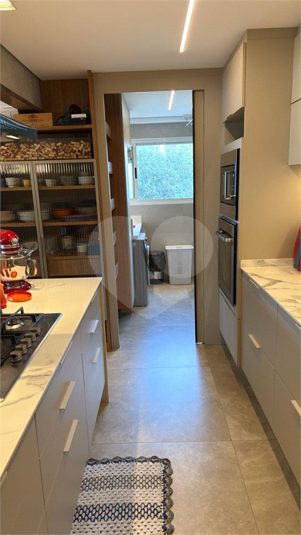 Apartamento à venda com 3 quartos, sendo 1 suíte,  em Jardim Paulista, São Paulo, SP