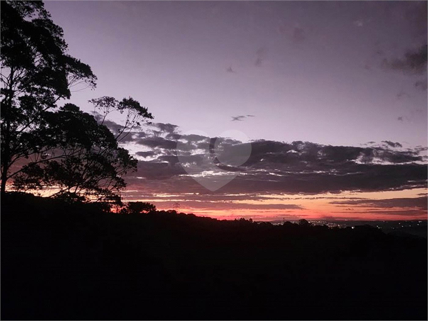 Casa à venda com 3 suítes no condomínio Parque Imperial da Cantareira, Mairiporã - SP