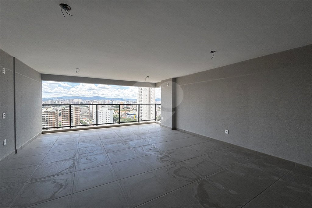 Apartamento à venda com 3 suítes em Vila Romana, São Paulo, SP