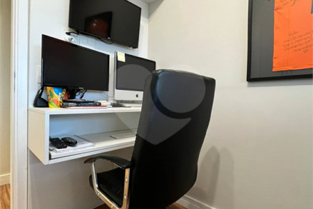 Apartamento à venda com 2 quartos em Santo Amaro, São Paulo, SP