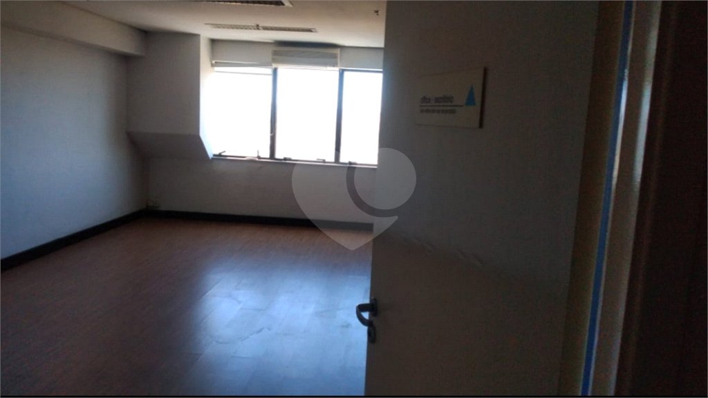Sala à venda em Santana de Parnaíba, Santana de Parnaíba, SP