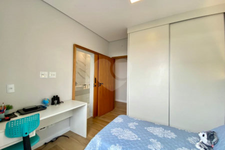 Casa à venda com 4 suítes no condomínio Jardim Vila Paradiso, Indaiatuba - SP
