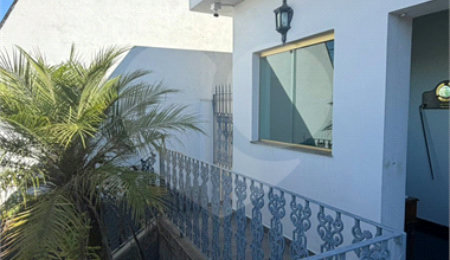 Sobrado à venda com 3 quartos, sendo 2 suítes,  em Santana, São Paulo, SP