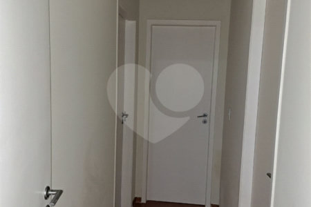 Apartamento à venda com 3 suítes em Sítio São José, Suzano, SP