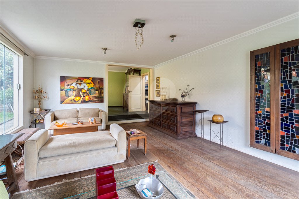 Casa à venda com 3 quartos, sendo 2 suítes,  em Alto da Boa Vista, São Paulo, SP