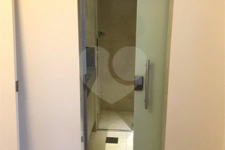 Apartamento à venda com 4 suítes em Vila Suzana, São Paulo, SP