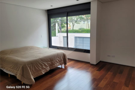 Casa à venda com 3 suítes em Jardim Prudência, São Paulo, SP