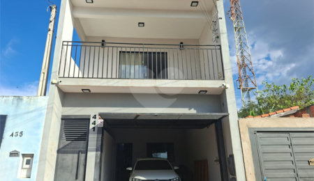 Sobrado à venda com 5 quartos em Jardim Bela Vista, Itapetininga, SP