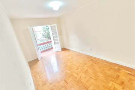 Sobrado à venda com 3 quartos em Vila Gustavo, São Paulo, SP