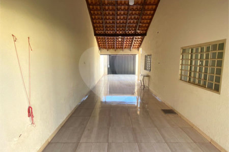 Casa à venda com 2 quartos, sendo 1 suíte, em Vila Renô, Ponta Porã, MS