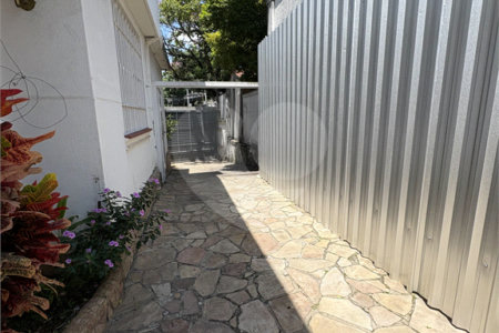 Sobrado à venda com 6 quartos, sendo 1 suíte, em Vila Nova Conceição, São Paulo, SP