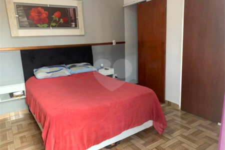 Sobrado à venda com 3 quartos, sendo 1 suíte, em Vila São Paulo, Mogi das Cruzes, SP