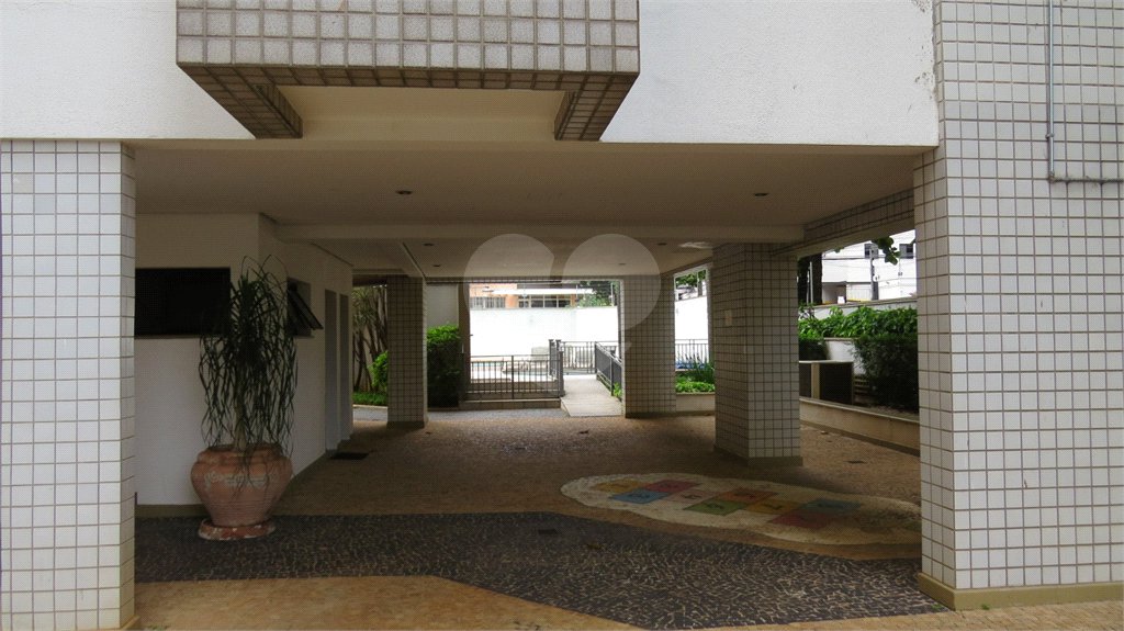 Apartamento à venda com 4 quartos, sendo 2 suítes,  em Cambuí, Campinas, SP