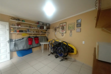 Sobrado à venda com 3 quartos, sendo 1 suíte, em Vila Gustavo, São Paulo, SP