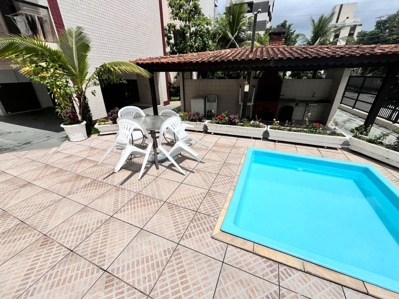 Apartamento com 1 dormitório à venda, 52 m² por R$ 290.000,00 - Jardim Três Marias - Guarujá/SP