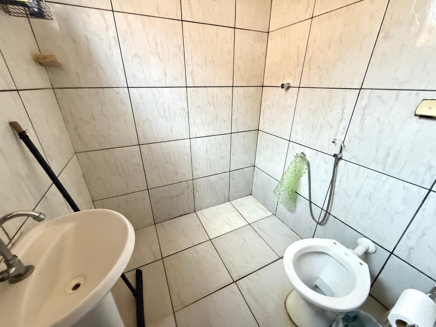 Casa à venda com 3 quartos, sendo 1 suíte,  em Santa Luzia, Três Lagoas, MS