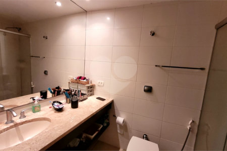 Apartamento à venda com 3 quartos, sendo 1 suíte, em Planalto Paulista, São Paulo, SP