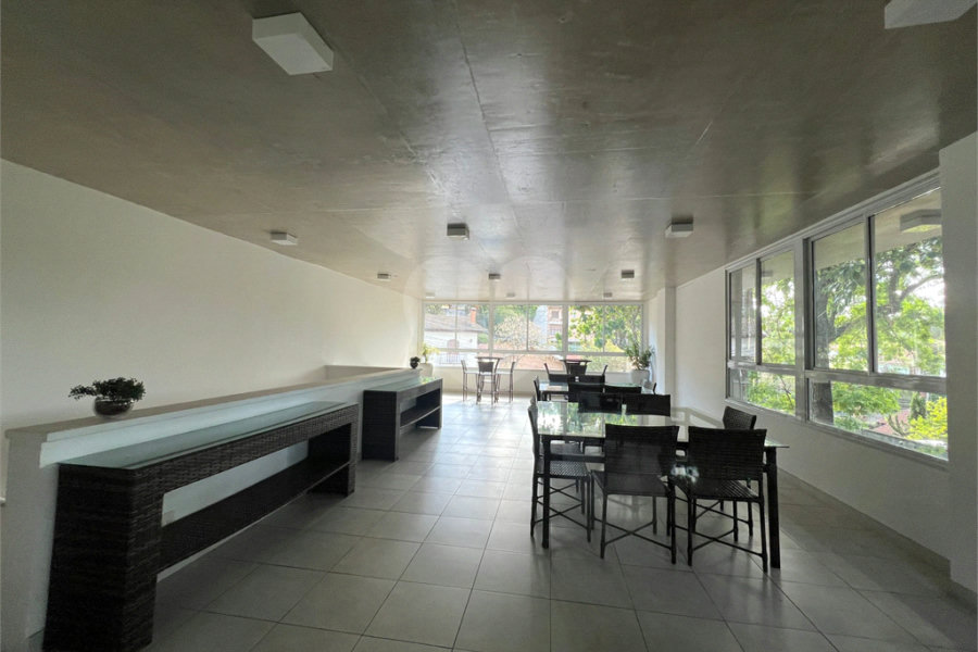 Casa à venda com 4 quartos, sendo 3 suítes,  no condomínio Domus, São Paulo - SP