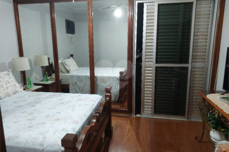 Apartamento à venda com 3 quartos, sendo 1 suíte, no Centro, Araraquara, SP