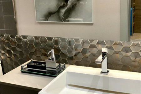 Apartamento à venda com 3 quartos, sendo 1 suíte,  em Vila Sofia, São Paulo, SP