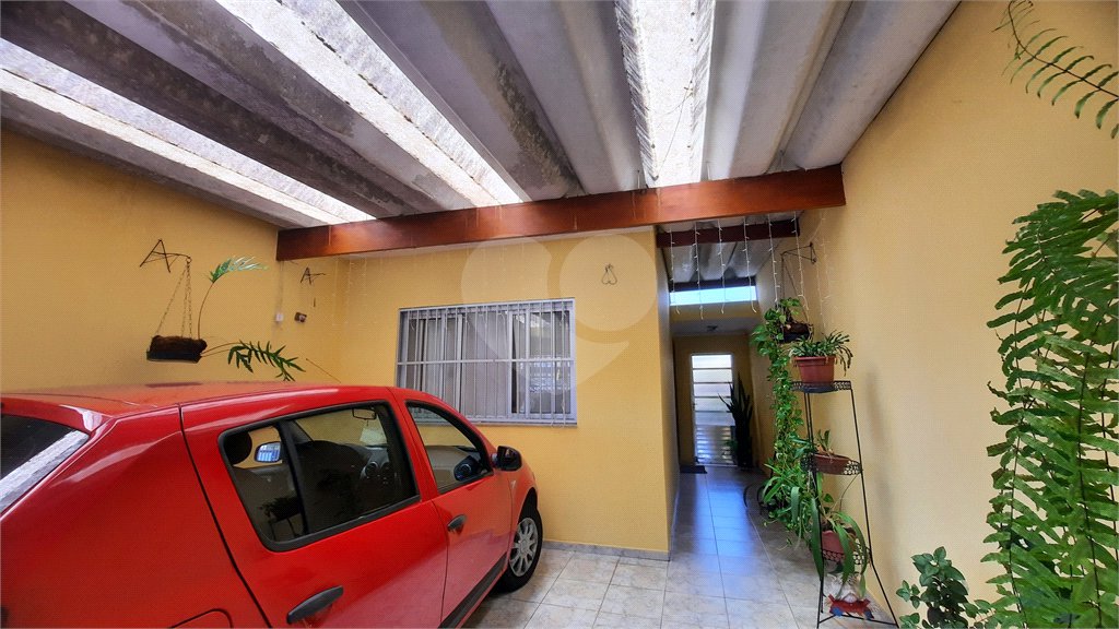 Sobrado à venda com 3 quartos, sendo 1 suíte, em Jardim Marajoara, São Paulo, SP