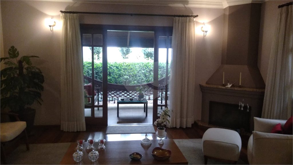 Casa Térrea à venda com 3 suítes em Super Quadra Morumbi, São Paulo, SP