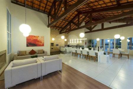 Sobrado à venda com 3 quartos em Jardim Petrópolis, Cotia, SP