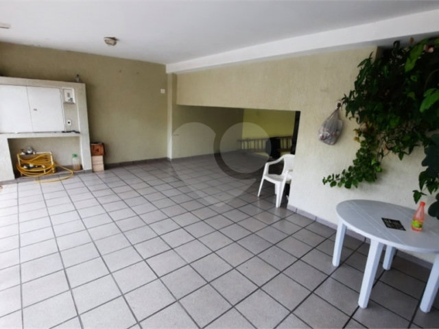 Sobrado à venda com 6 quartos, sendo 2 suítes,  em Santana, São Paulo, SP