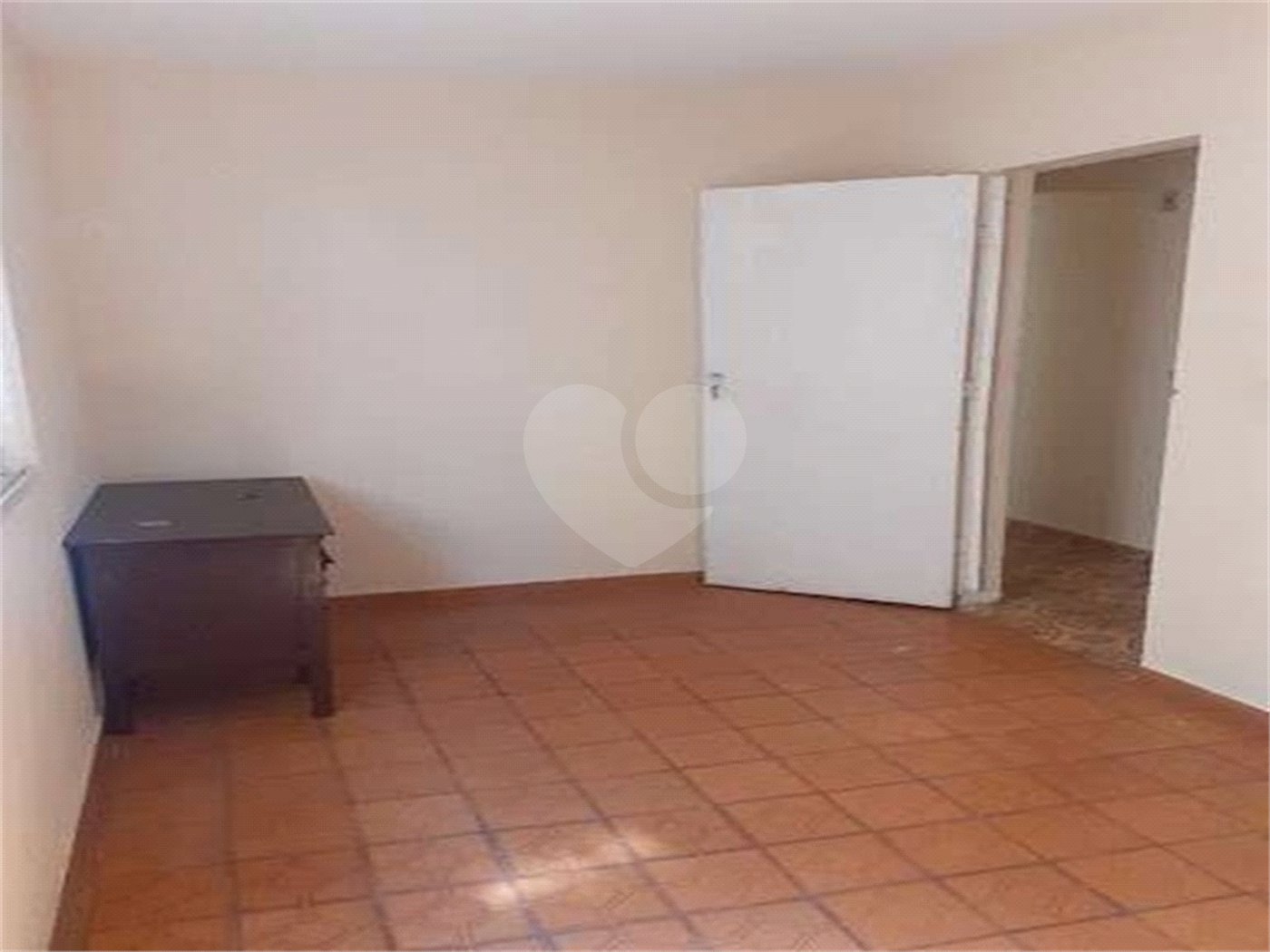 Sobrado à venda com 6 quartos, sendo 1 suíte,  em Jardim Las Vegas, Guarulhos, SP