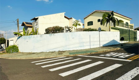 Sobrado à venda com 3 quartos, sendo 1 suíte, em Jardim Regina, Indaiatuba, SP