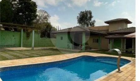 Casa em condomínio à venda com 3 quartos, sendo 2 suítes,  no Centro, Bom Jesus dos Perdões, SP