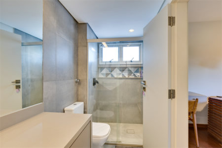 Apartamento à venda com 4 quartos, sendo 3 suítes, em Alto da Boa Vista, São Paulo, SP
