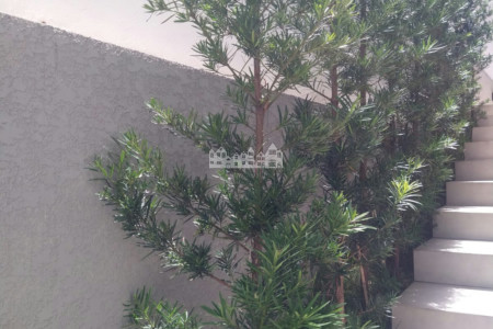 Sobrado à venda ou para alugar com 3 suítes em Jardim do Lago, Atibaia, SP