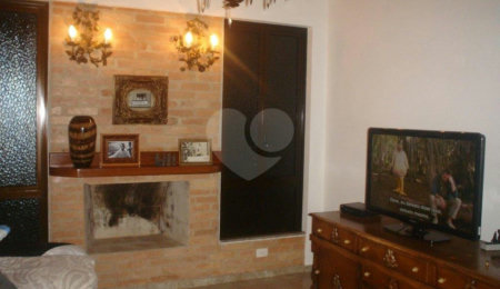 Casa à venda com 3 quartos, sendo 2 suítes,  no condomínio residencial Cantareira-pque Petropolis, Mairiporã - SP