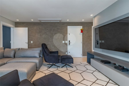 Apartamento à venda com 3 suítes em Brooklin, São Paulo, SP
