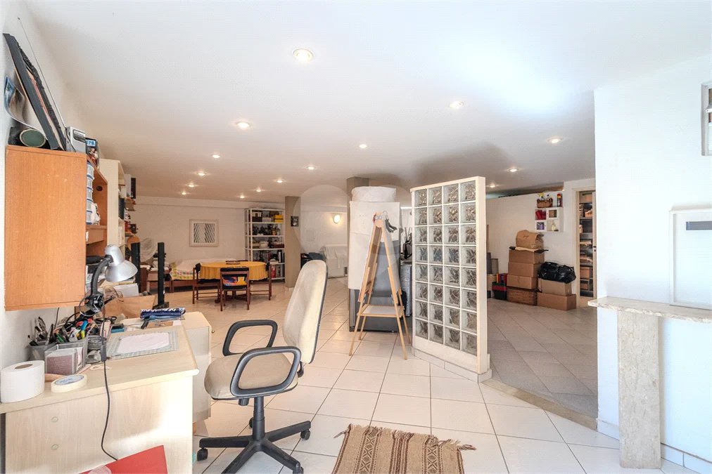 Casa à venda com 3 quartos, sendo 1 suíte, em Alto da Boa Vista, São Paulo, SP