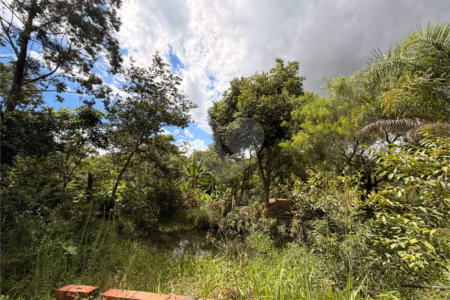 Chácara à venda com 3 quartos, sendo 1 suíte, no Centro, Araçoiaba da Serra, SP