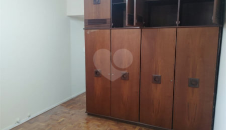 Apartamento à venda com 3 quartos, sendo 1 suíte,  em Vila Mariana, São Paulo, SP
