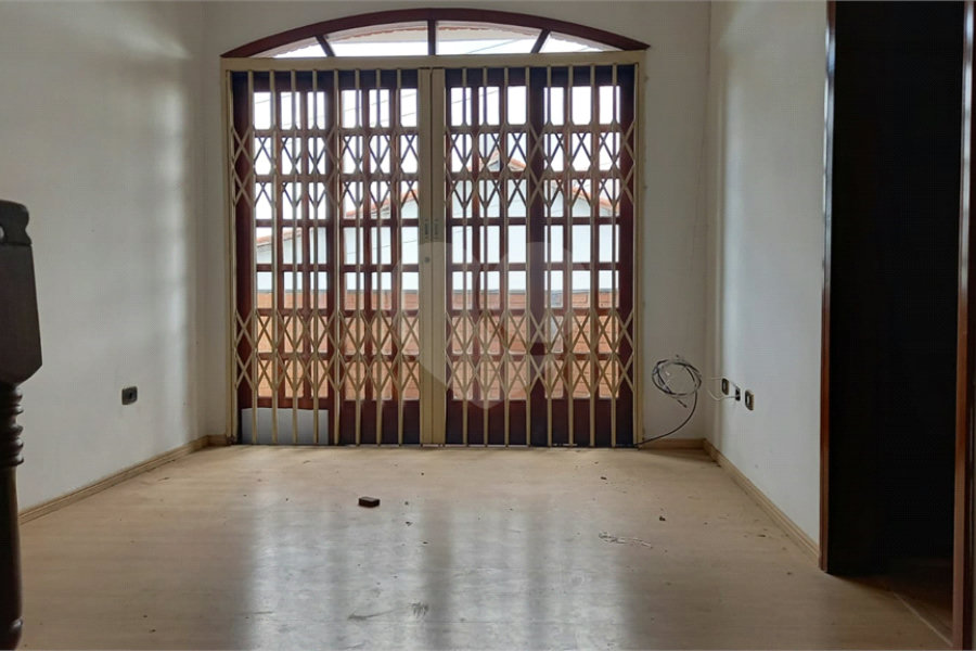 Sobrado à venda com 3 quartos, sendo 1 suíte, em Horto, São Paulo, SP