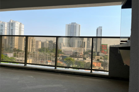 Apartamento à venda com 3 suítes em Campo Belo, São Paulo, SP
