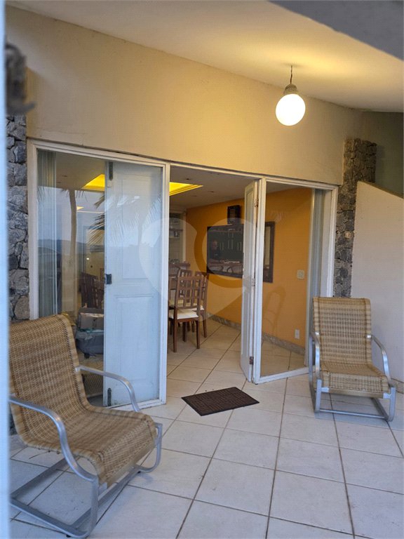 Casa à venda com 5 quartos, sendo 1 suíte,  em Praia Rasa, Armação dos Búzios, RJ
