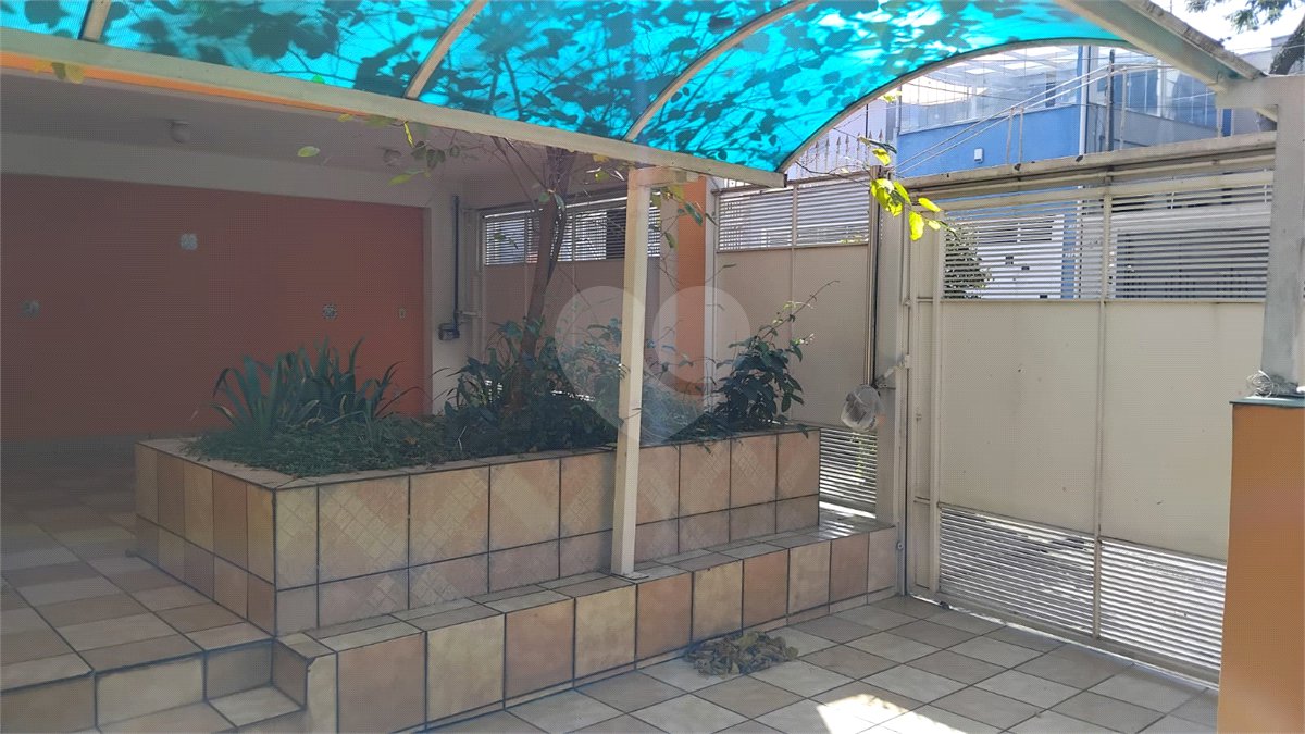 Sobrado à venda com 3 quartos, sendo 1 suíte, em Butantã, São Paulo, SP