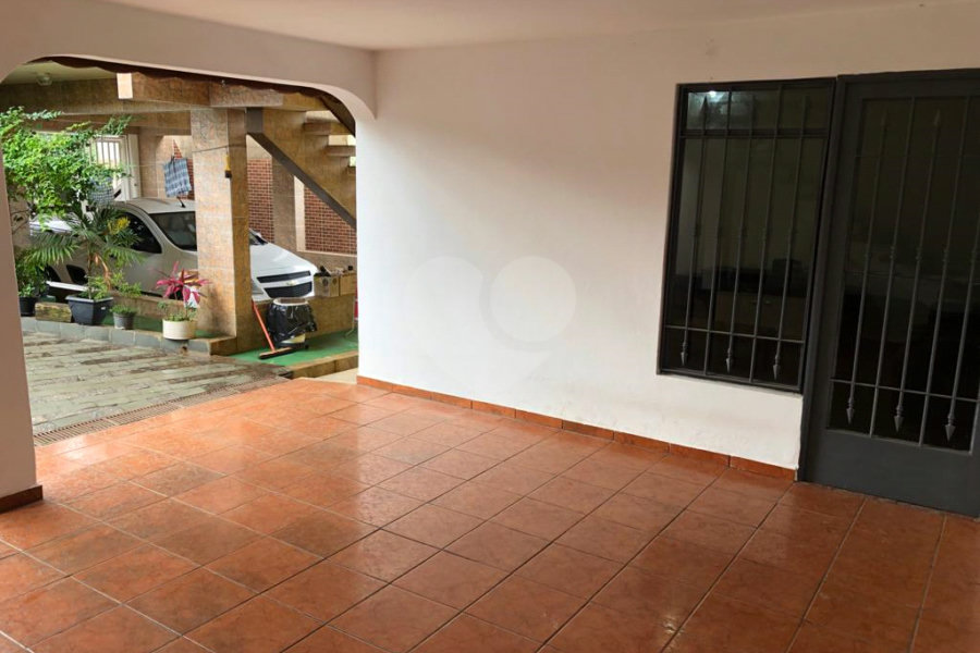 Sobrado à venda com 3 quartos em Serra da Cantareira, Mairiporã, SP