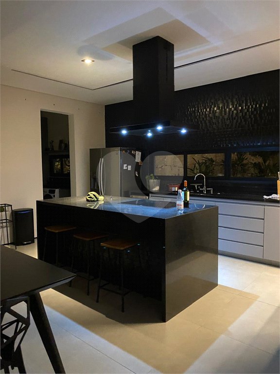 Casa à venda com 4 suítes no condomínio Villas do Golfe, Itu - SP