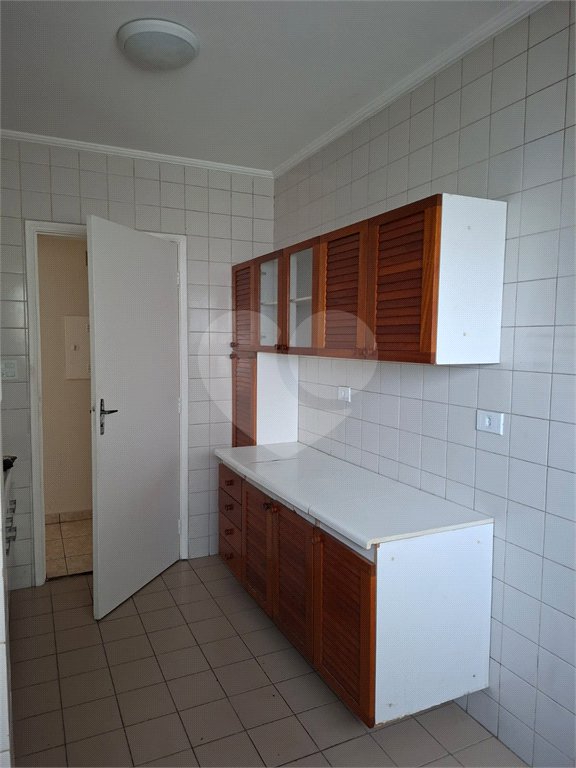 Apartamento à venda com 2 quartos em Parque Maria Domitila, São Paulo, SP