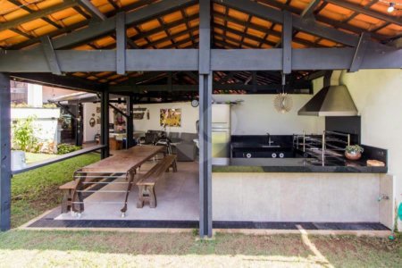 Casa à venda com 4 suítes em Jardim Marajoara, São Paulo, SP