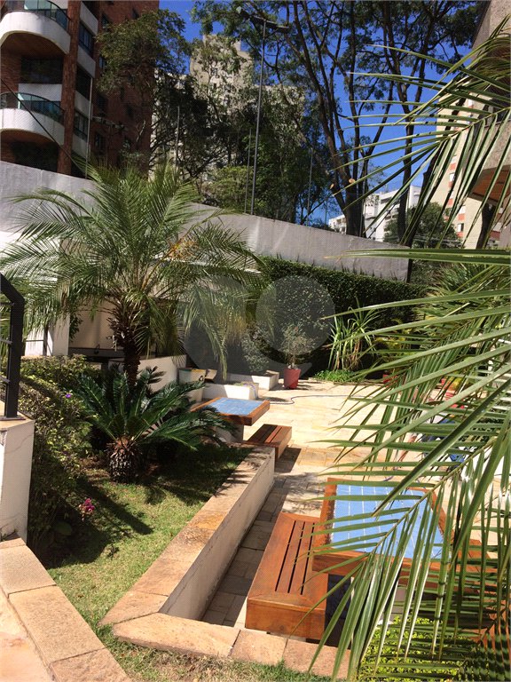 Apartamento à venda com 3 suítes em Vila Suzana, São Paulo, SP
